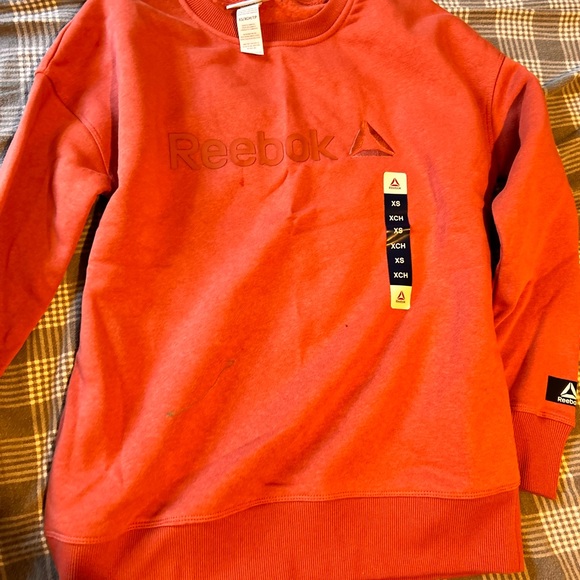 Reebok UNISEX Vibrant RUST Crewneck Sweatshirt - XS - Picture 1 of 2